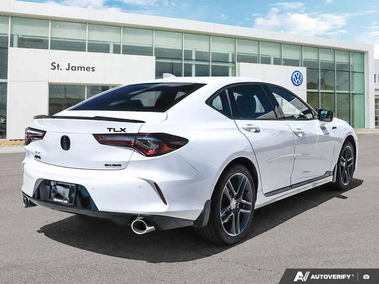 Acura TLX снимка Acura TLX
