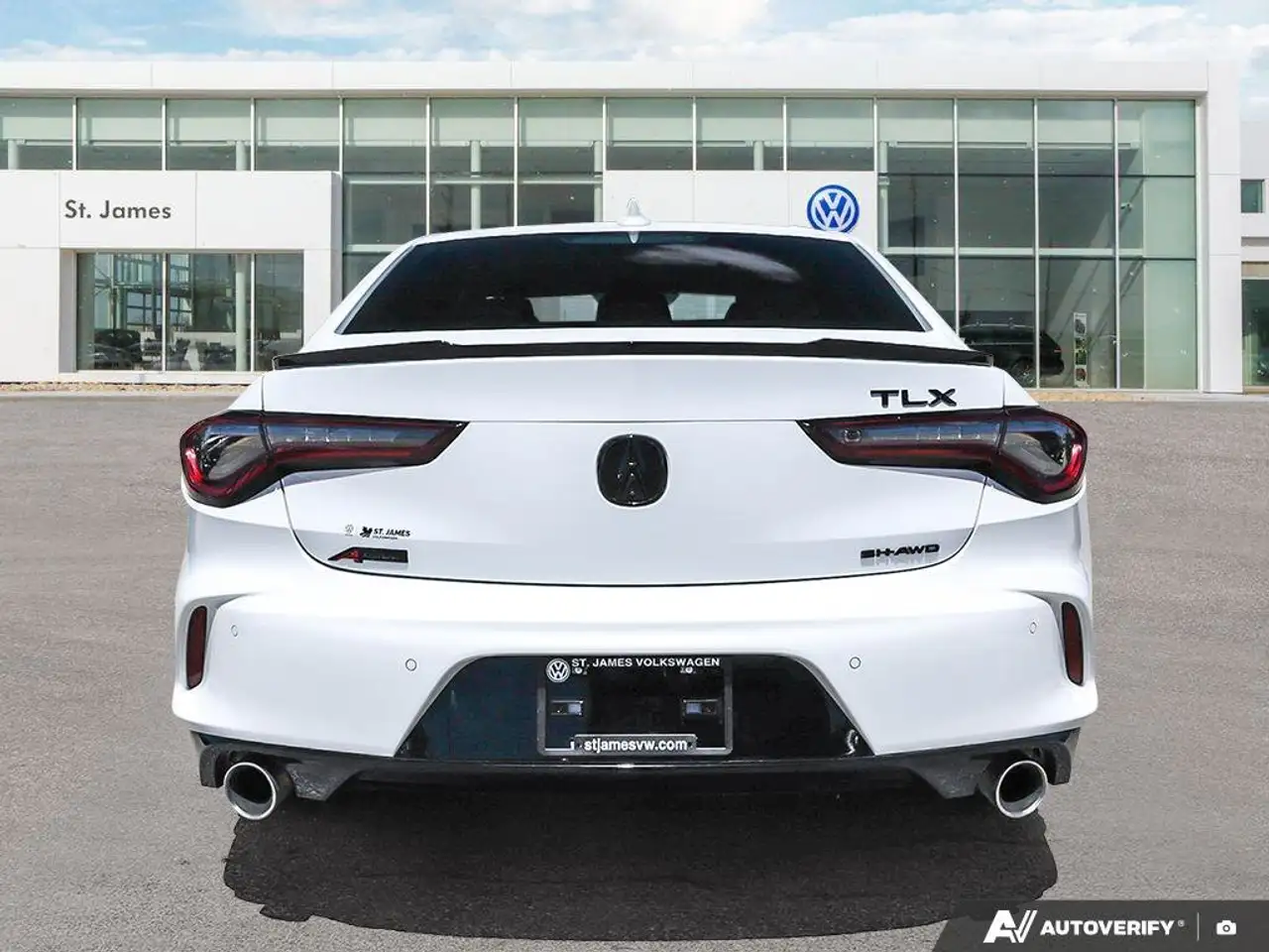 Acura TLX снимка Acura TLX