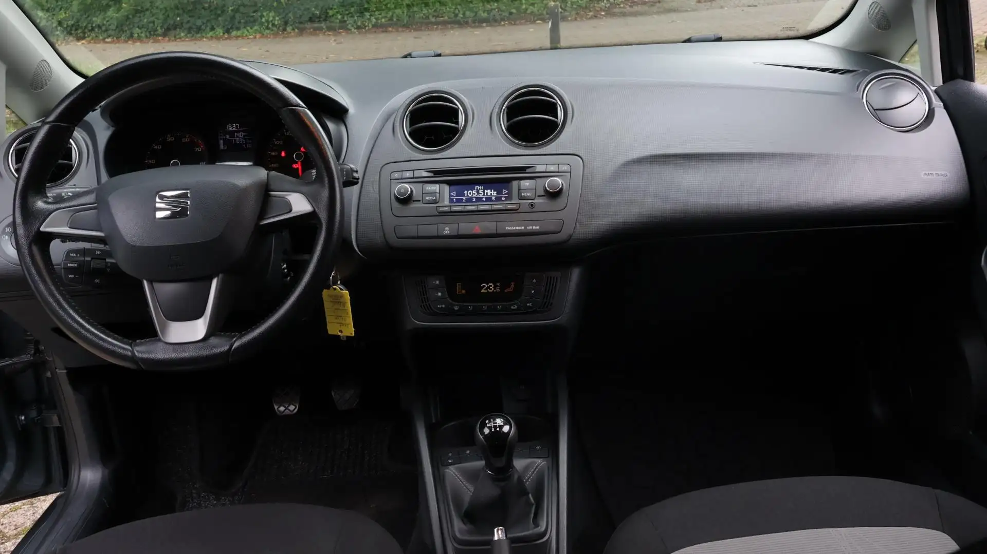 SEAT Ibiza 1.2 TSI Style 86PK|Cruise|Clima|LMV|Nette staat. Grijs - 2