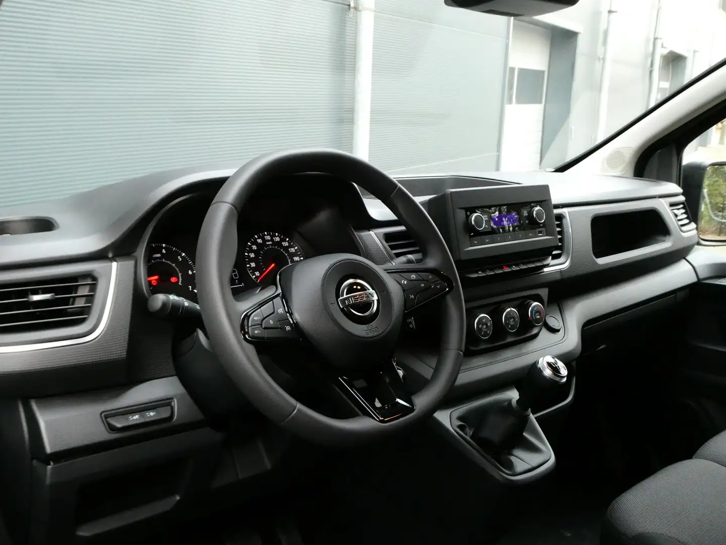 Nissan Primastar 2.0 dCi L2H1 Acenta | Comfort scheidingswand | Cru Zwart - 2