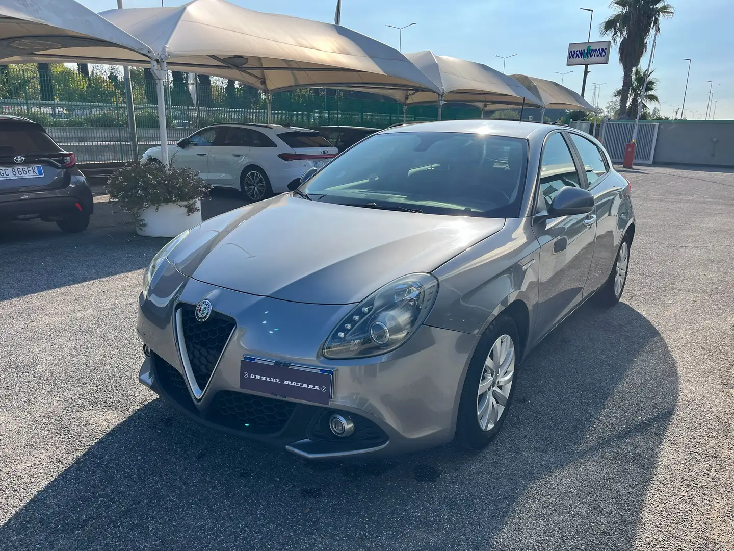 Alfa Romeo Giulietta Giulietta 1.4 t. Distinctive Gpl 120cv Gris - 1