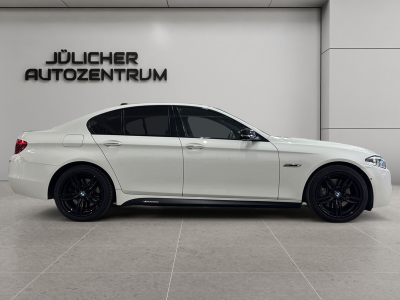 BMW 550 i M Sport Facelift Aut., Scheckheft, Insp.Neú — photo 2