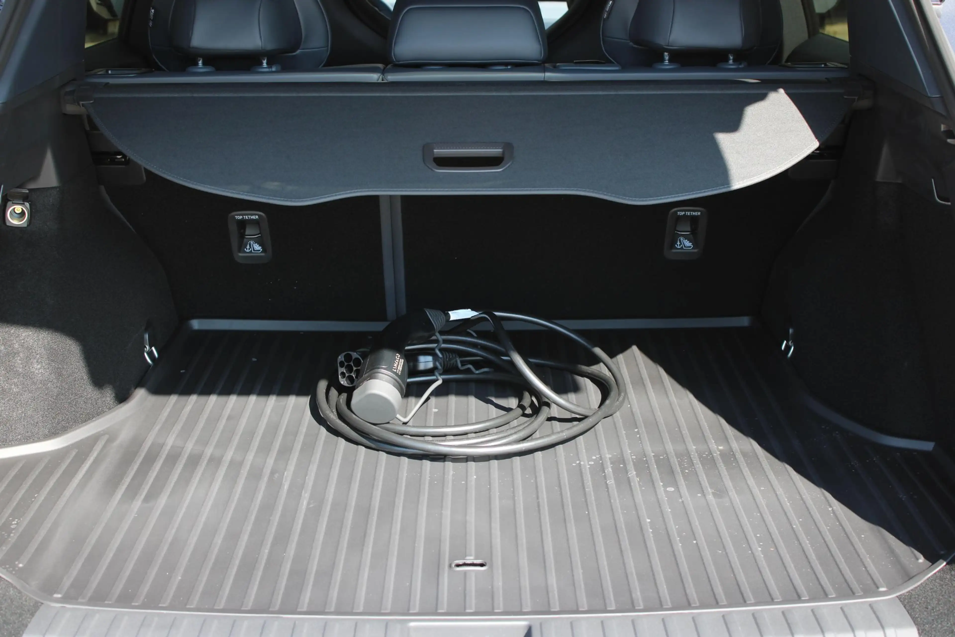 Lynk & Co 08 Core | Beschikbaar vanaf 05-2027 | 200km Hybride | — photo 8
