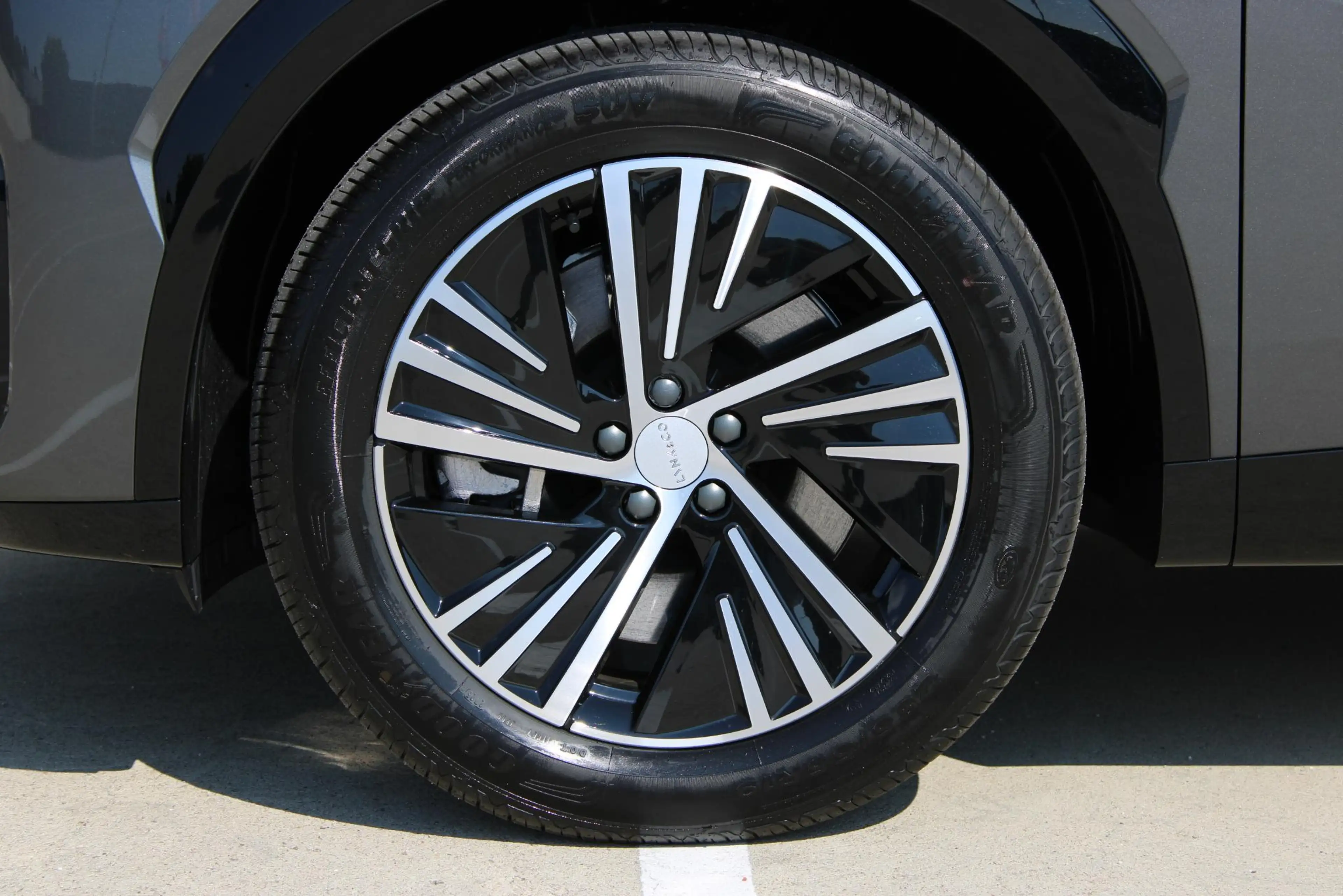 Lynk & Co 08 Core | Beschikbaar vanaf 05-2027 | 200km Hybride | — photo 4