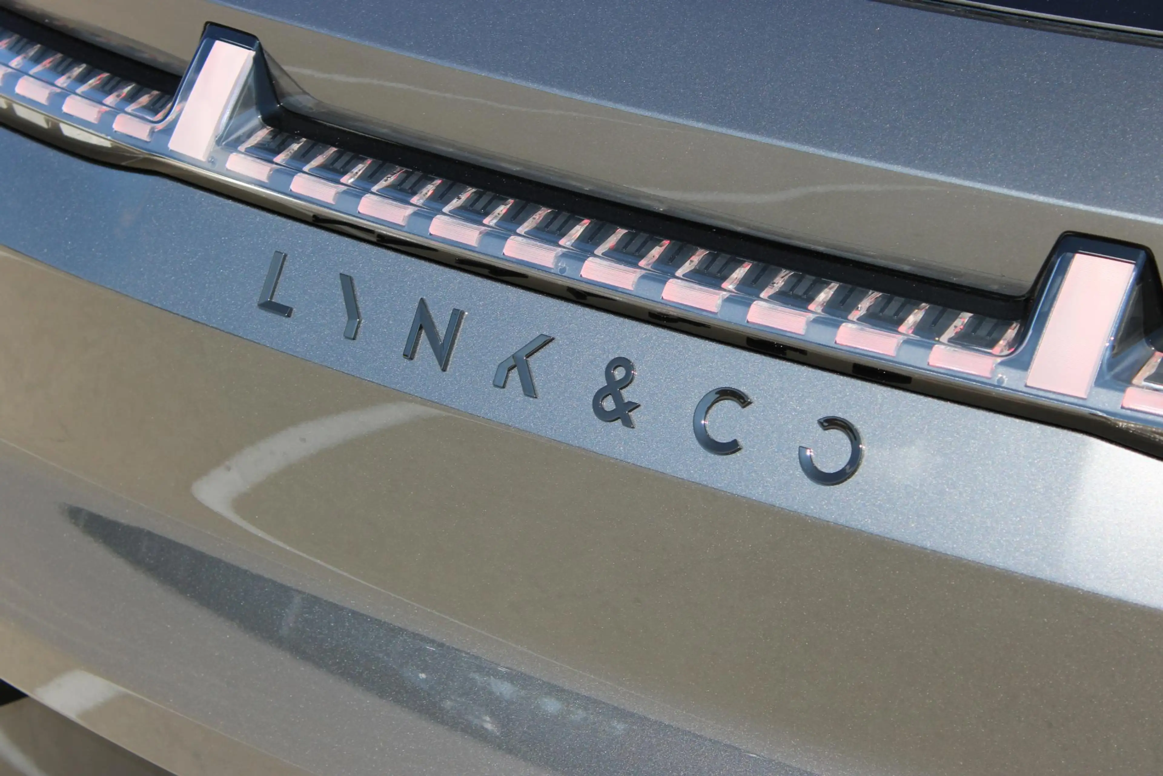 Lynk & Co 08 Core | Beschikbaar vanaf 05-2027 | 200km Hybride | — photo 11