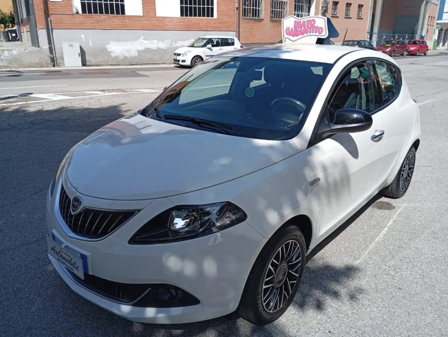 Lancia Ypsilon 1.0 FireFly 5 porte Hybrid Platino Pari al Nuovo Blanc - 1