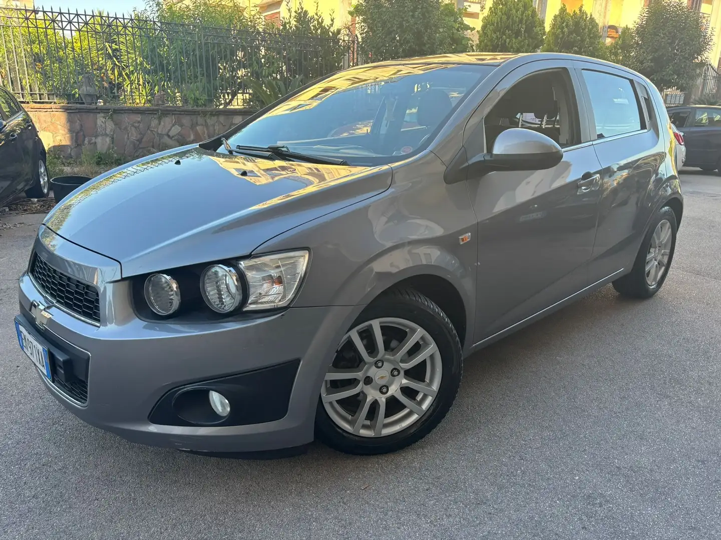 Chevrolet Aveo 1.2 86CV 5P LTZ Grey - 1