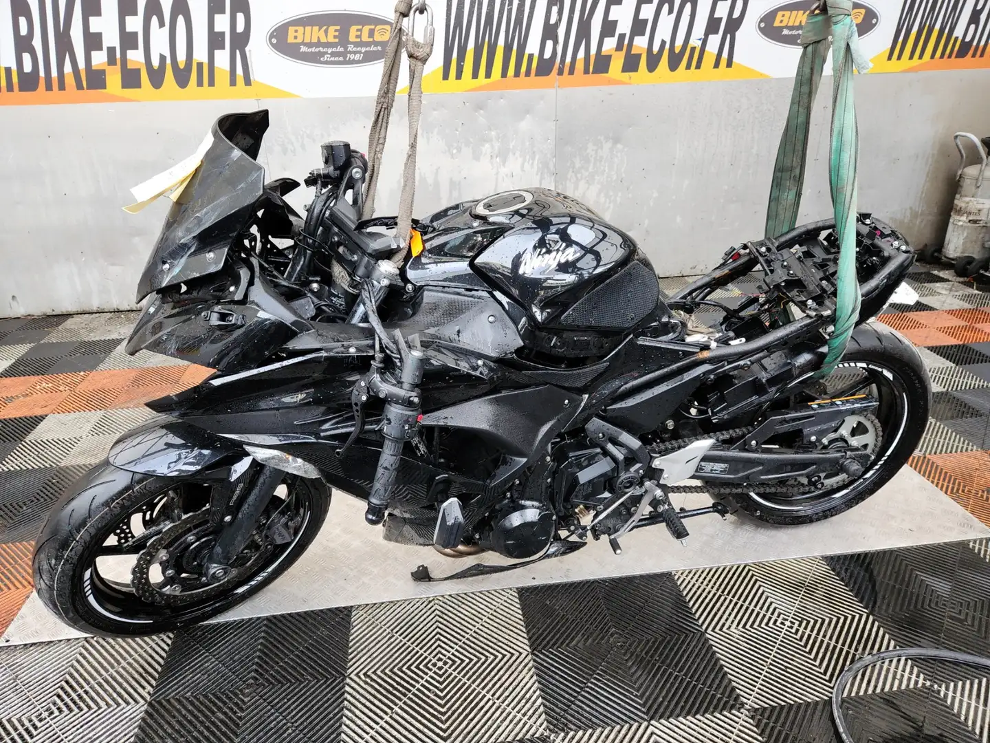 Kawasaki Ninja 650 Noir - 2