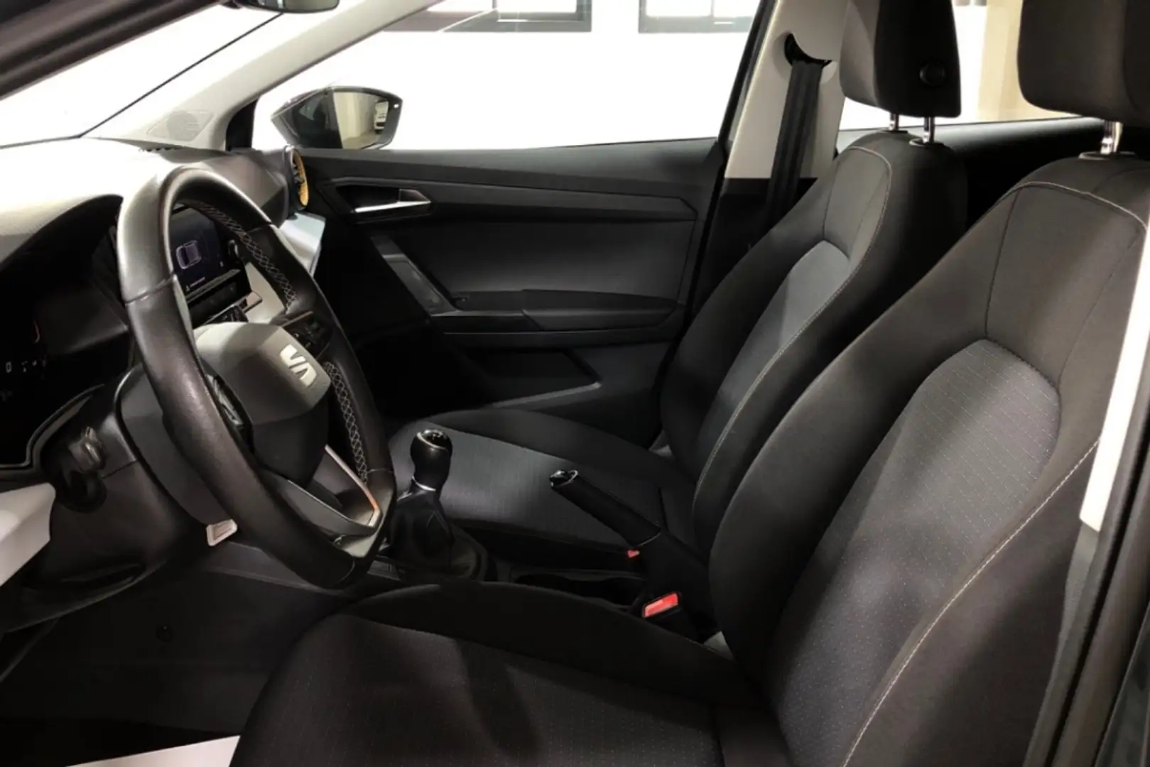 SEAT Ibiza 1.0 TSI 81KW STYLE XL 110 5P Gris - 2