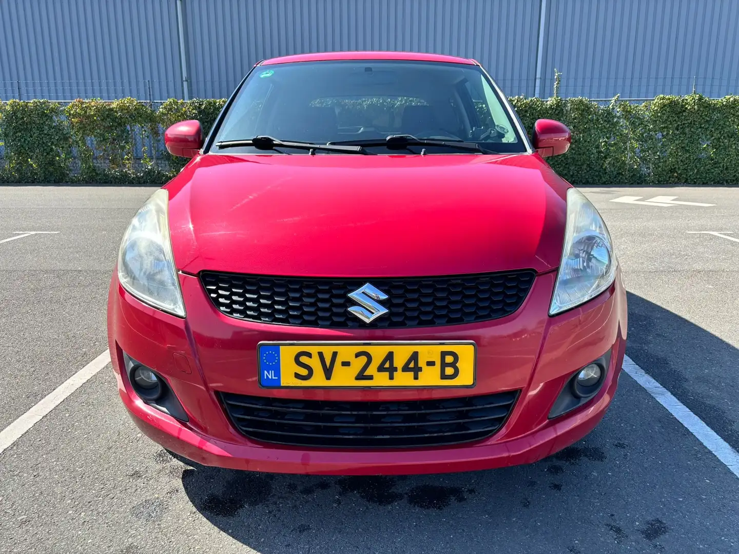 Suzuki Swift 1.2 Base 2012 (APK 12-2025) Rojo - 2
