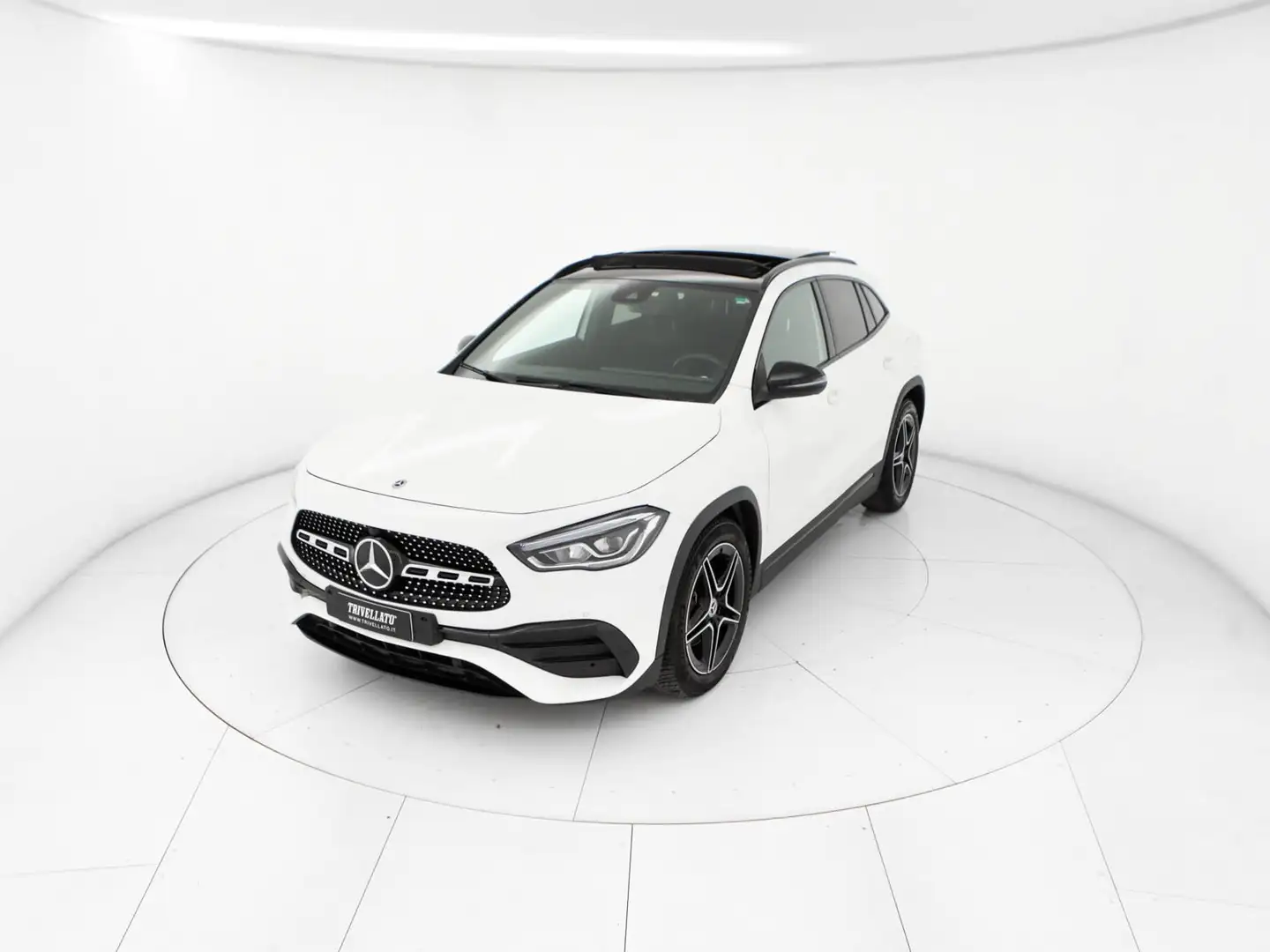 Mercedes-Benz GLA 200 200 d premium auto Bianco - 1