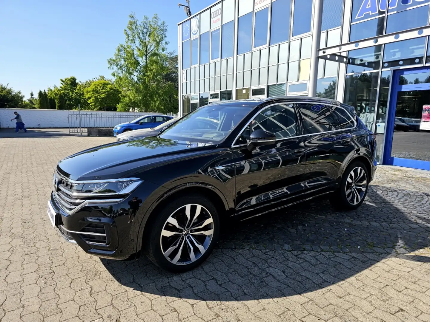 Volkswagen Touareg R-Line Negru - 2
