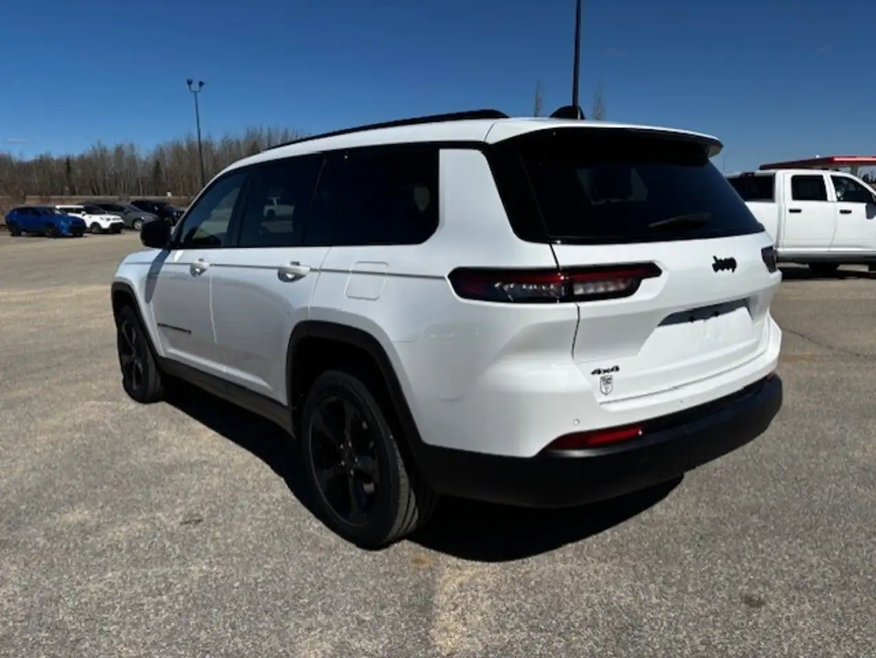 Jeep Grand Cherokee снимка Jeep Grand Cherokee