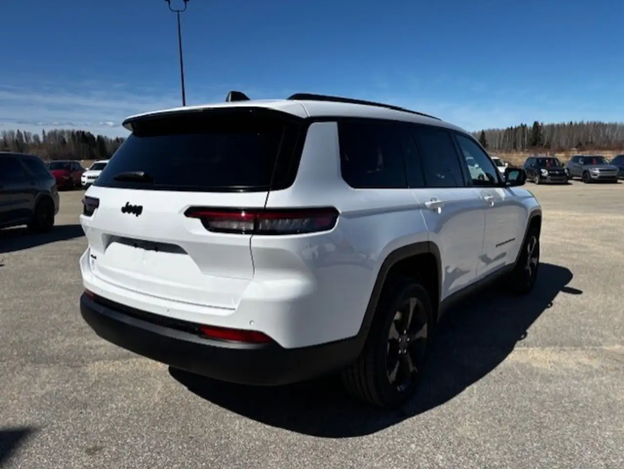 Jeep Grand Cherokee снимка Jeep Grand Cherokee