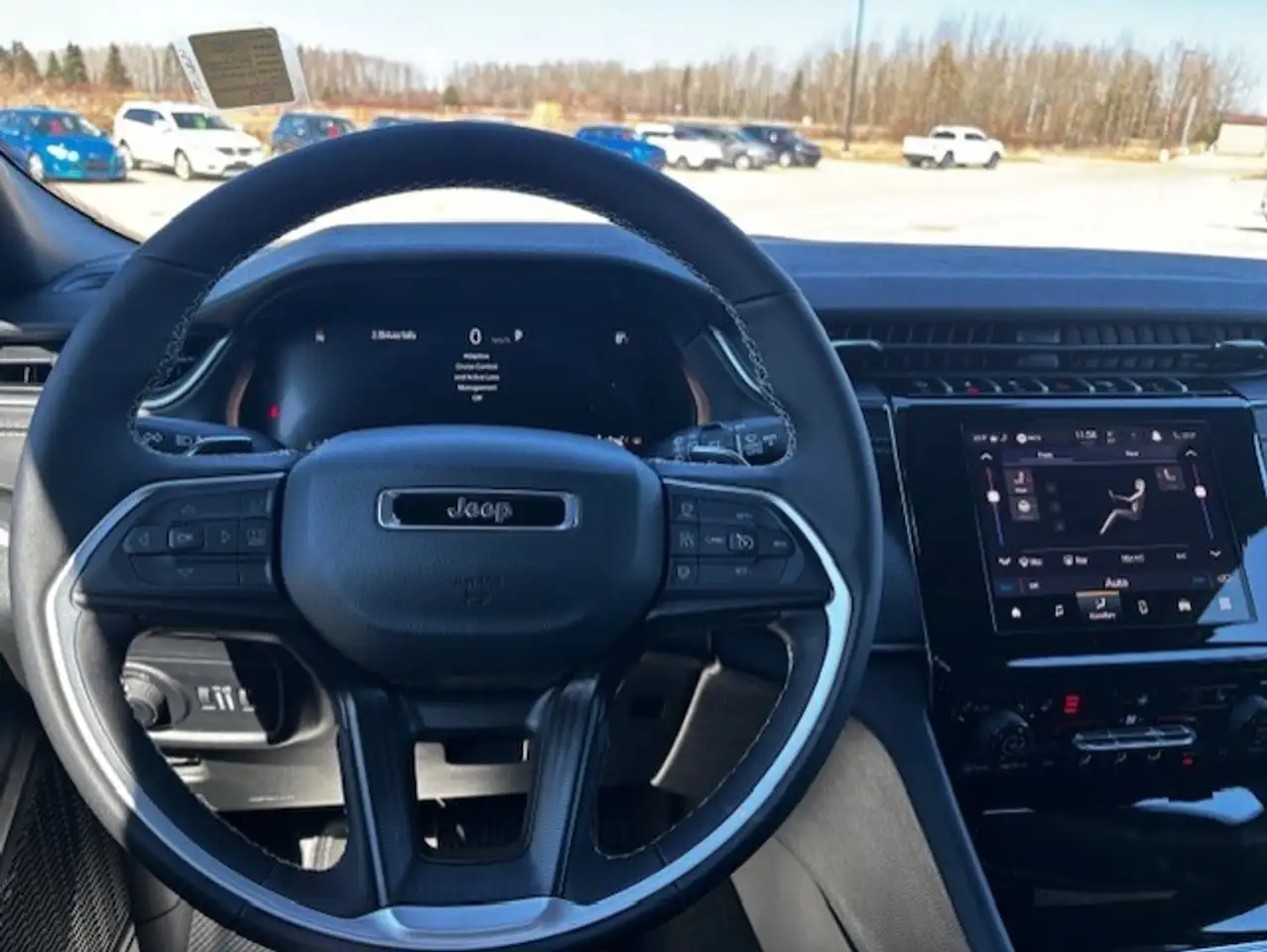 Jeep Grand Cherokee снимка Jeep Grand Cherokee