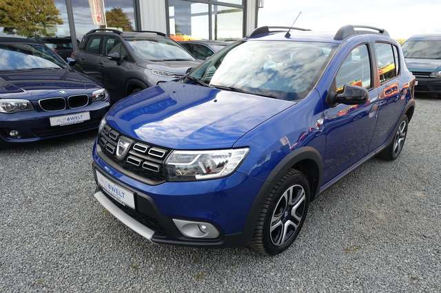 Dacia Sandero 0.9 Aut.KLIMAAUT KAM DAB NAV TÜV+InspNeu