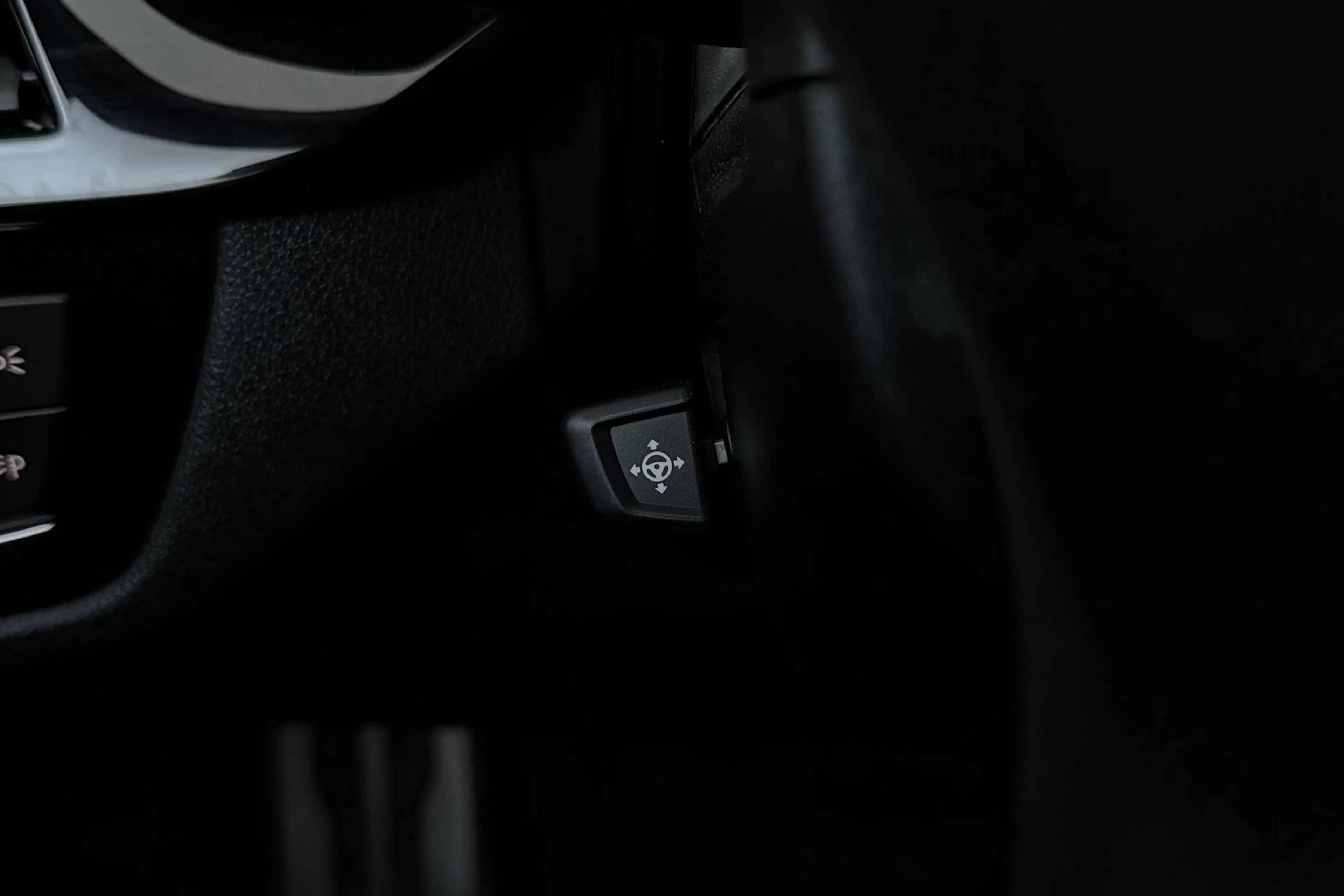 BMW 520 5-serie Touring 520i High Executive M-Sport | Pano — photo 42