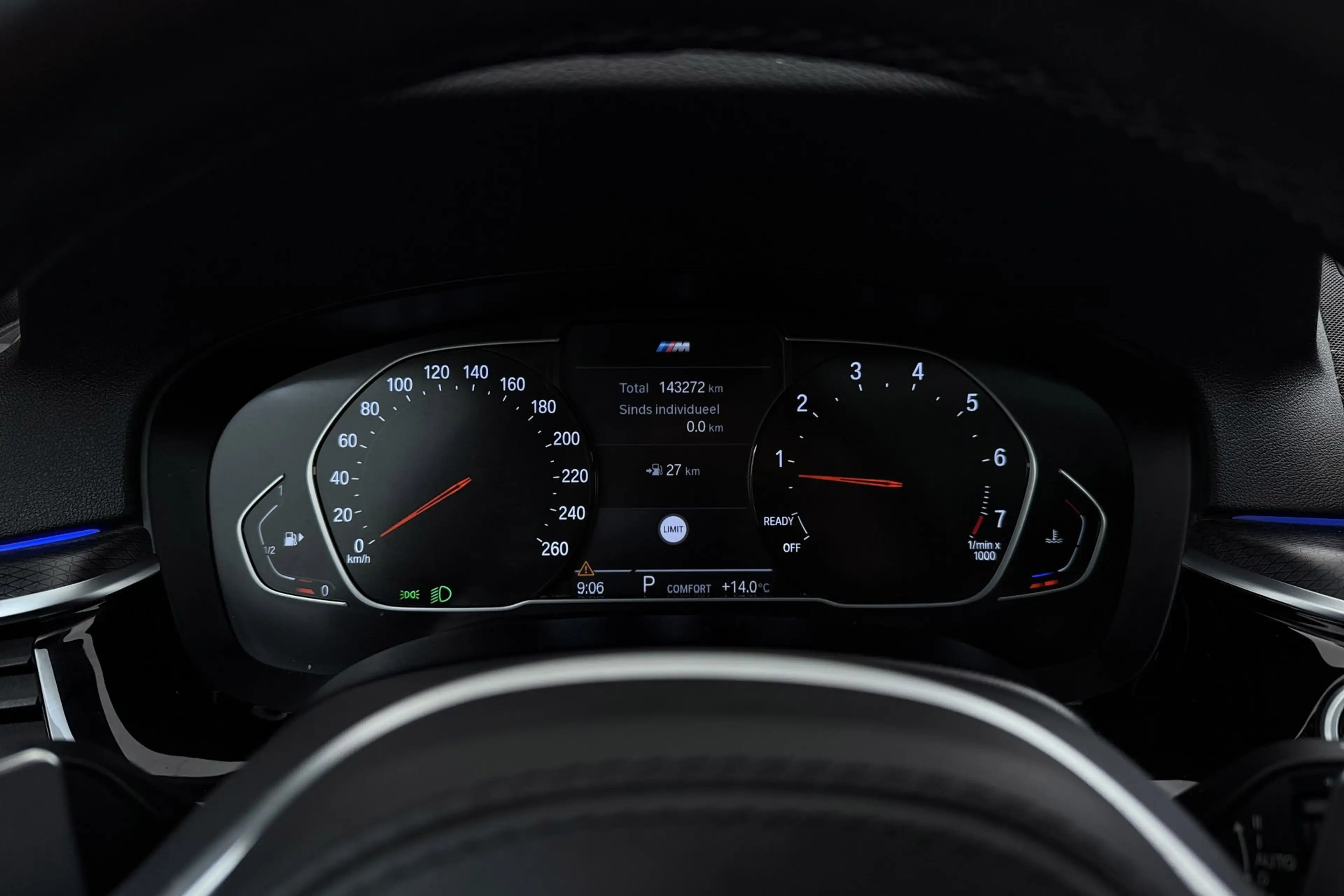 BMW 520 5-serie Touring 520i High Executive M-Sport | Pano — photo 21