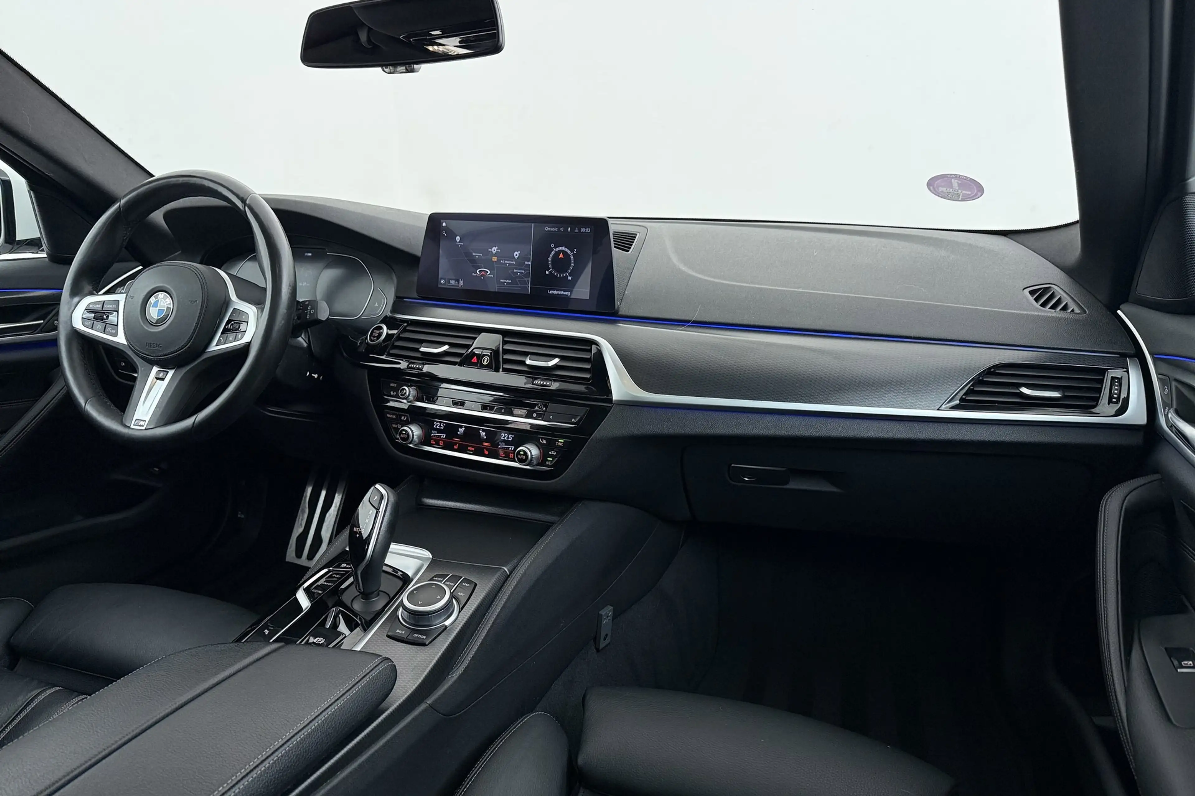 BMW 520 5-serie Touring 520i High Executive M-Sport | Pano — photo 19