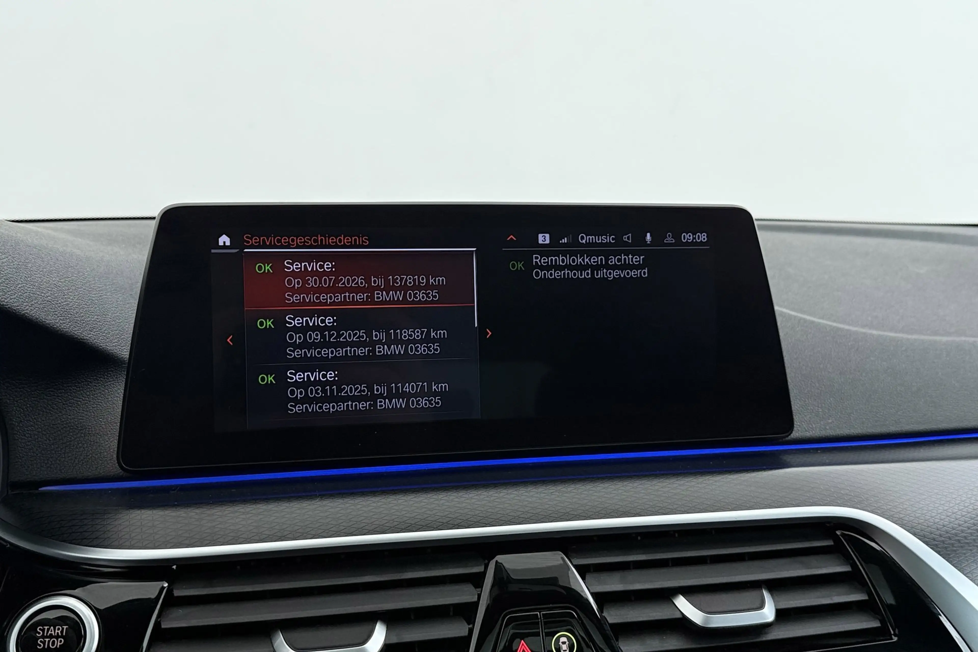 BMW 520 5-serie Touring 520i High Executive M-Sport | Pano — photo 31