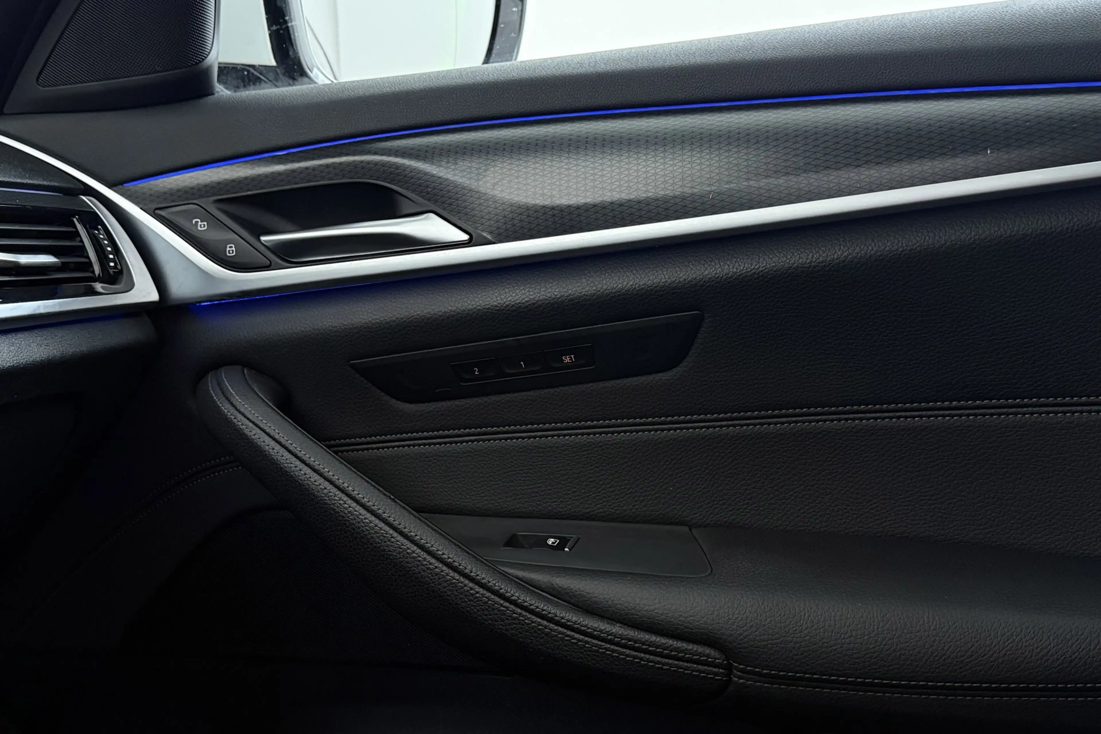 BMW 520 5-serie Touring 520i High Executive M-Sport | Pano — photo 46