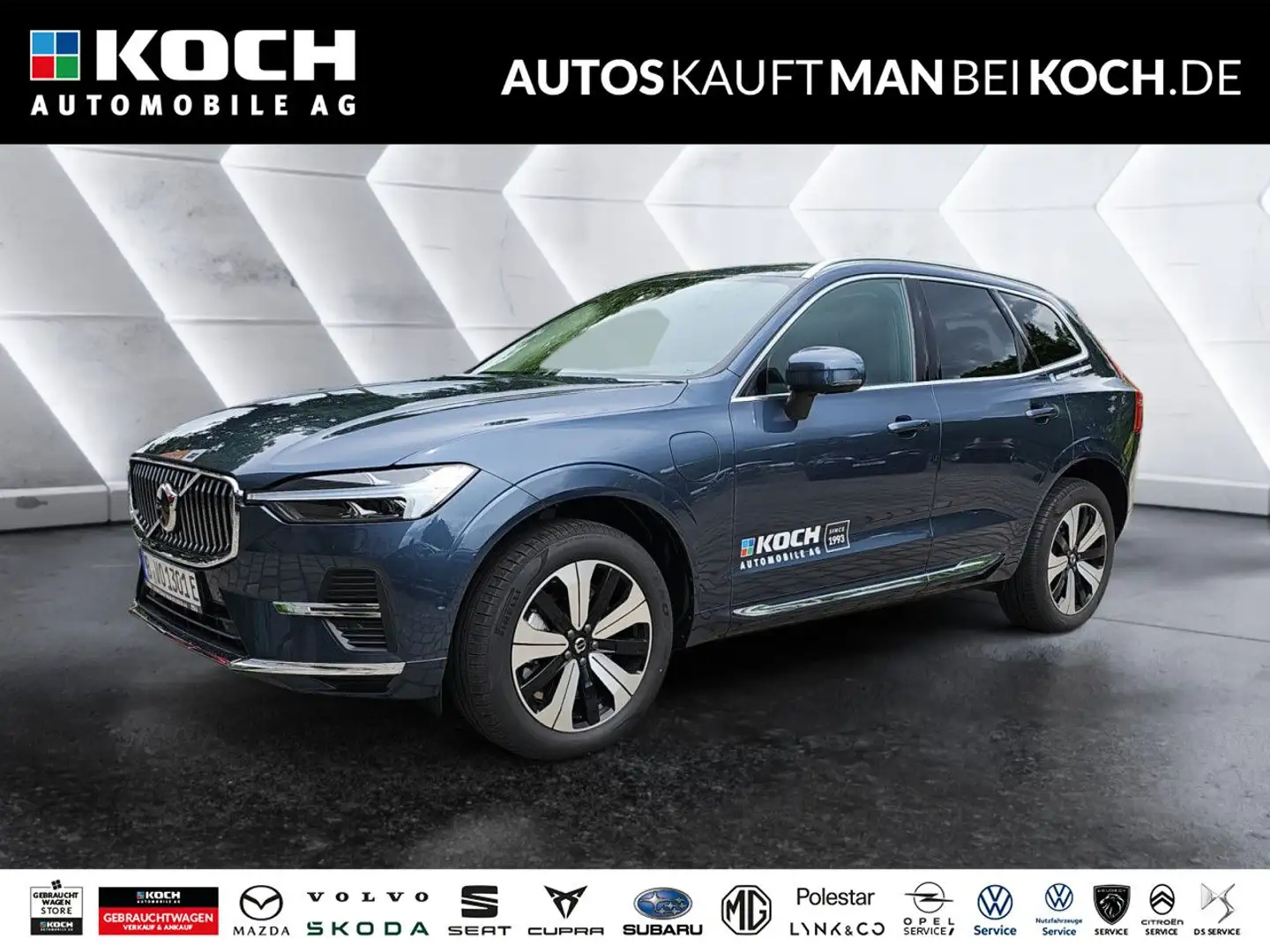 Volvo XC60 T8 AWD Plug-in Hybrid Plus Bright Blau - 1
