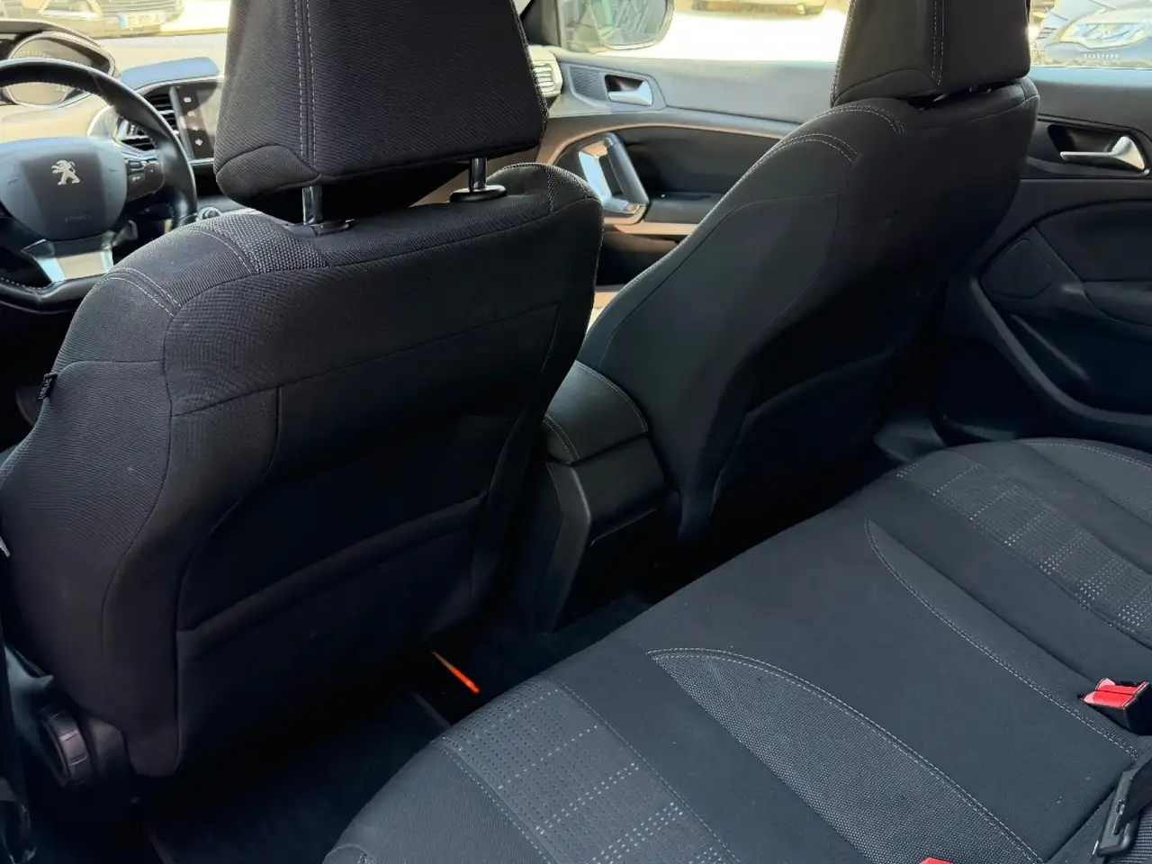 Peugeot 308 308 — photo 12