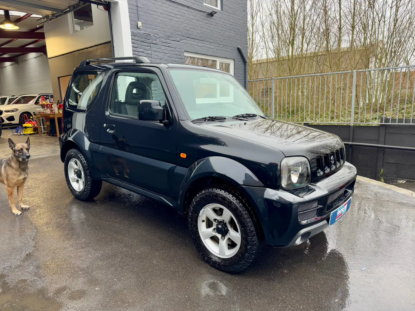 Suzuki Jimny 1.3i JLX X-Citement 1 er main avec car-pass Schwarz - 2