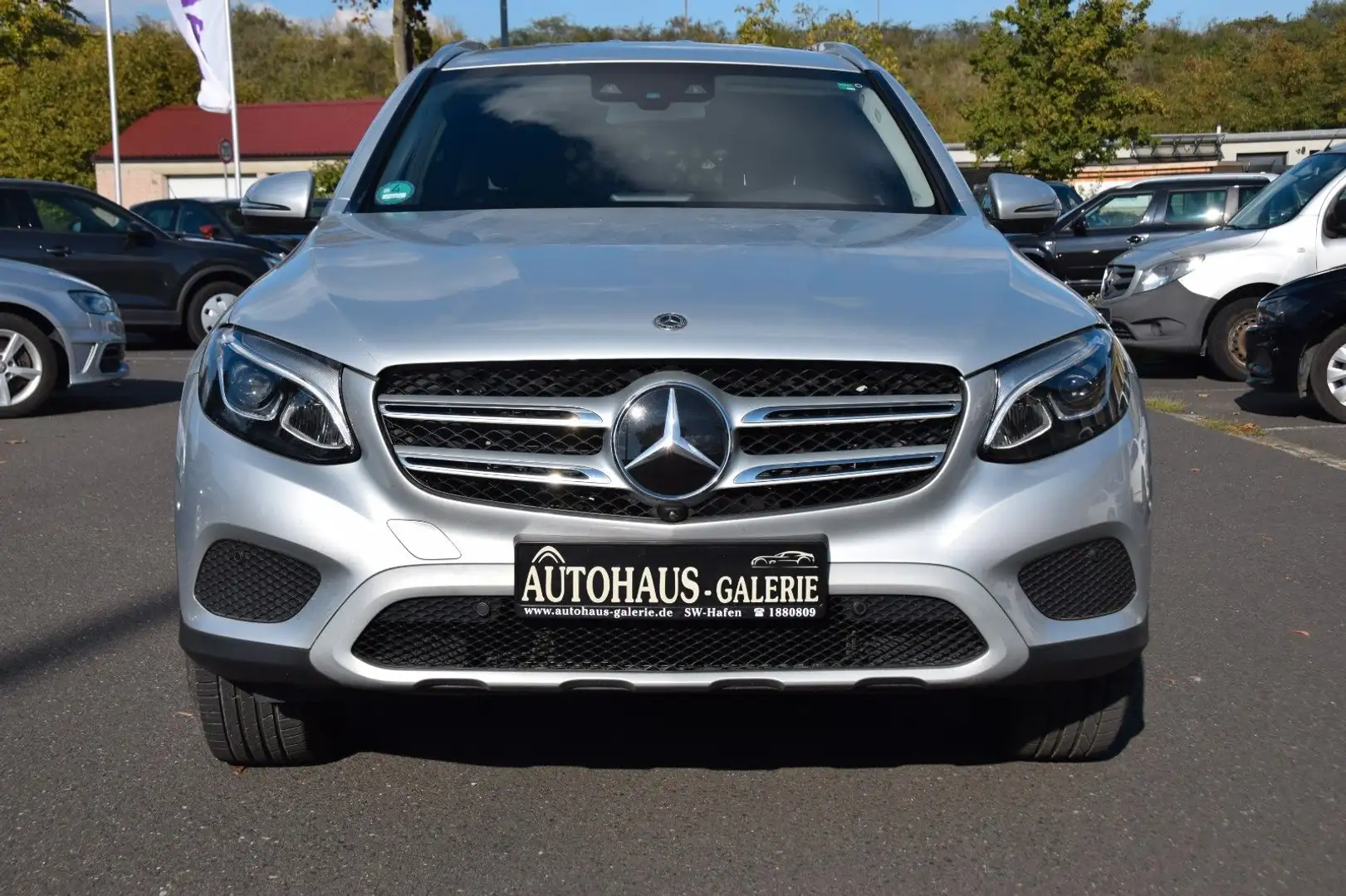 Mercedes-Benz GLC 250 d 4M*ACC*360°KAMERA*LED*STANDHZ Silber - 1