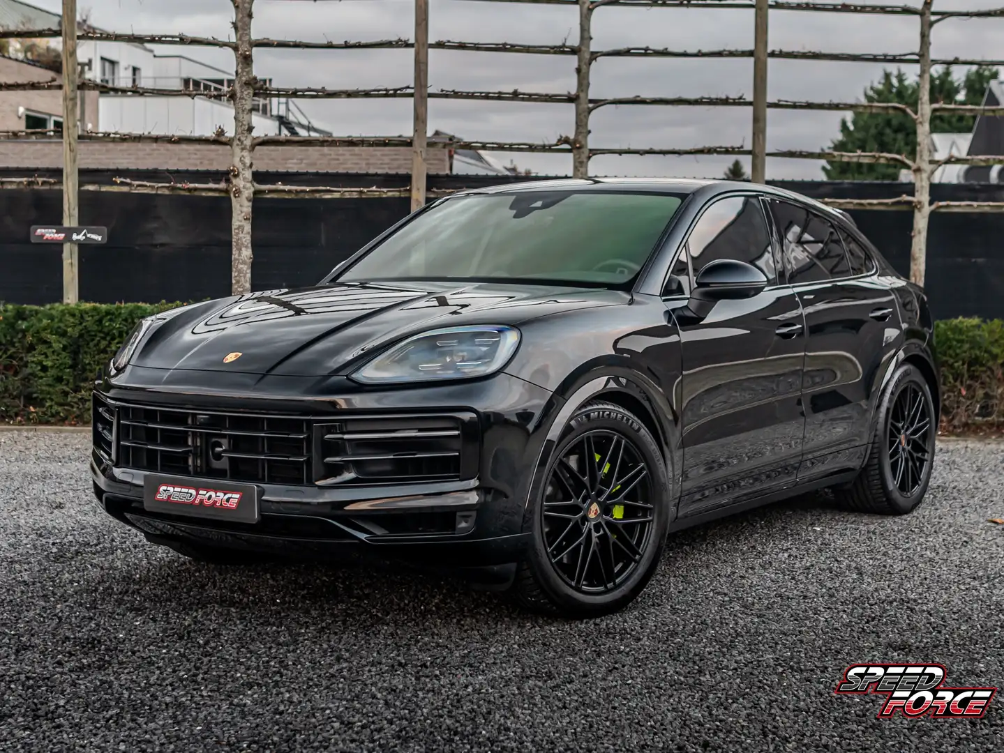 Porsche Cayenne E-Hybrid Coupé | 21"| Bijrijdersdisplay | BOSE Negru - 1