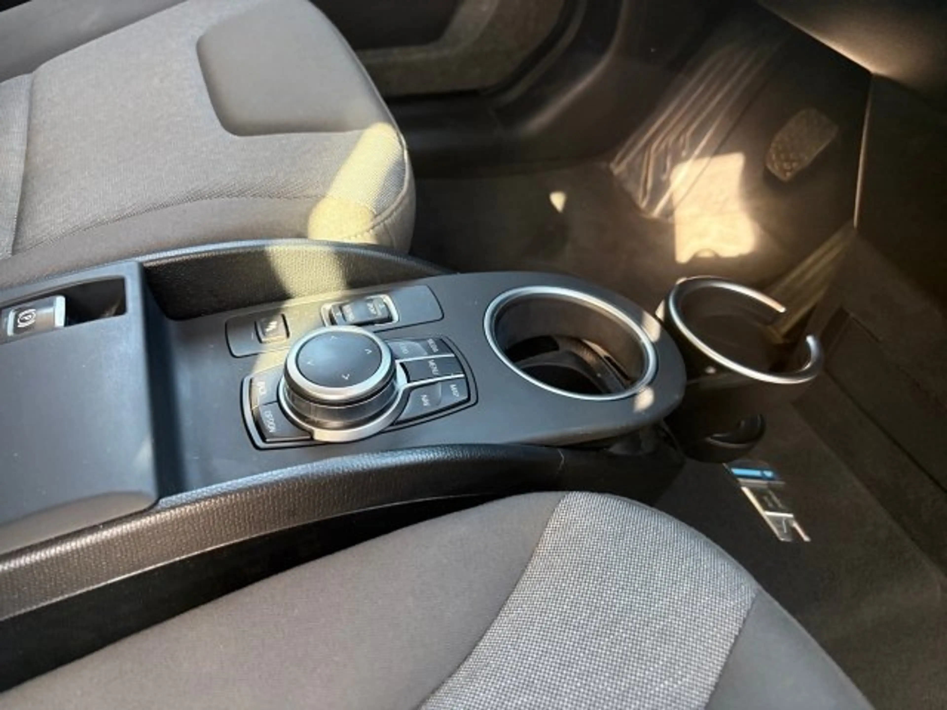 BMW i3 s eDrive BEV i01 IB1 — photo 9