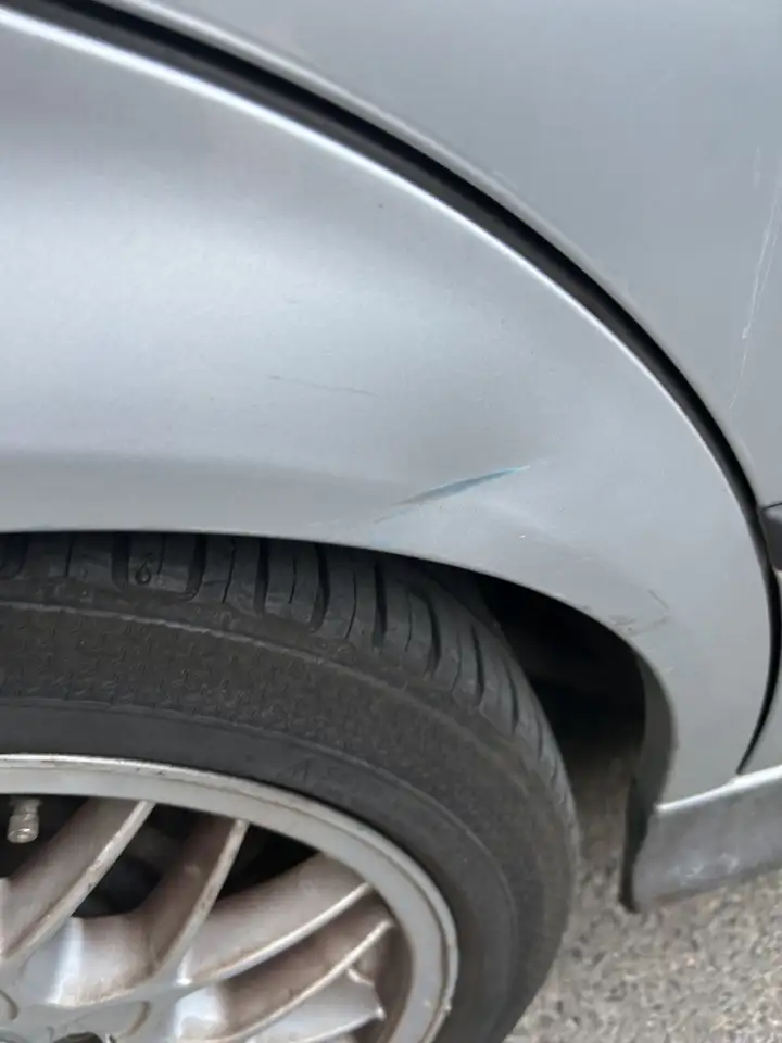 BMW 318i touring, foto 6
