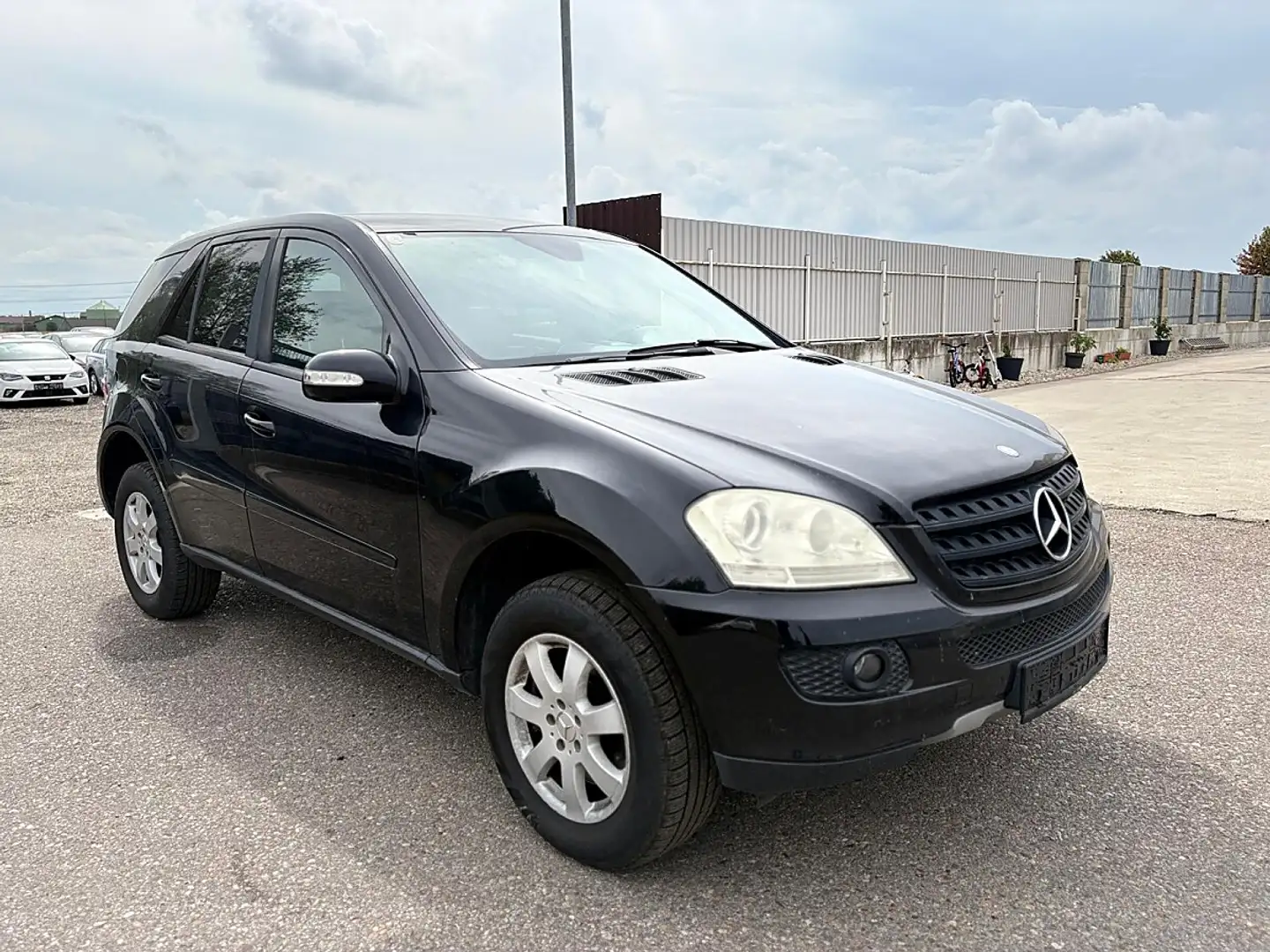 Mercedes-Benz ML 320 CDI 4MATIC Aut. Schwarz - 2