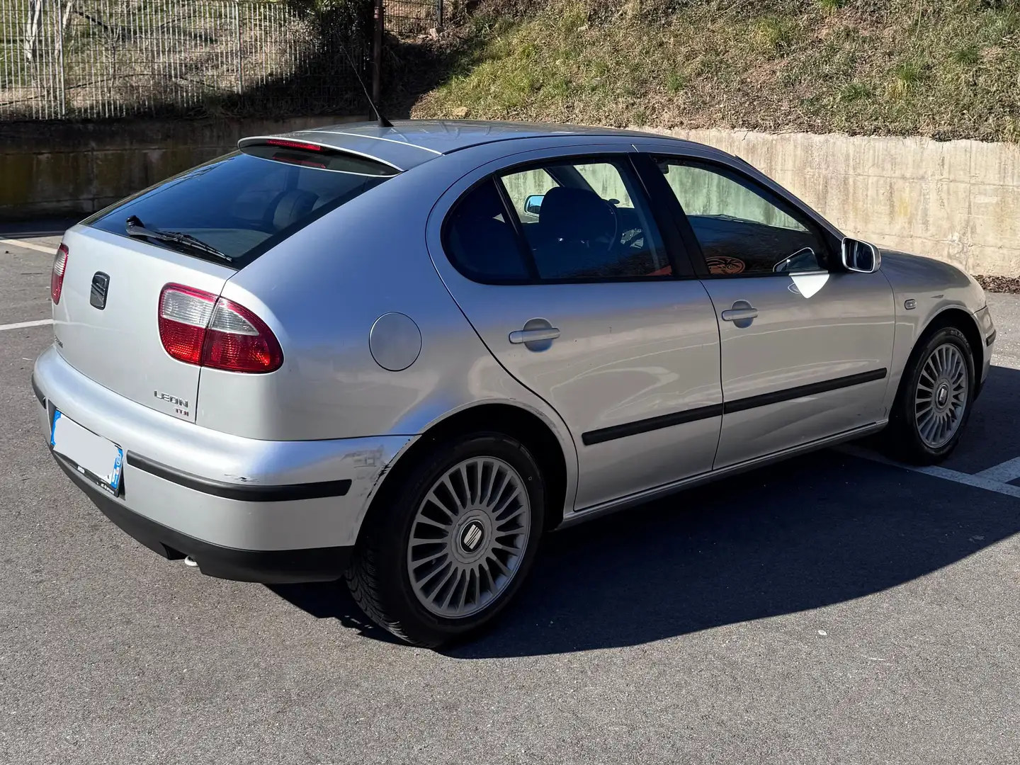 SEAT Leon Leon 1.9 tdi Sport 150cv Argent - 1