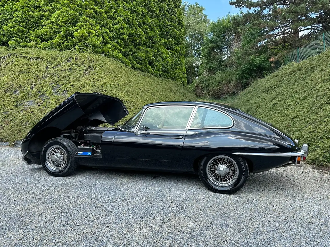 Jaguar E-Type 4.2 Coupé 2+2 Série 2 /Peinture neuve! /Mécanique parfaitement en ordre! /CT Vert, foto 9