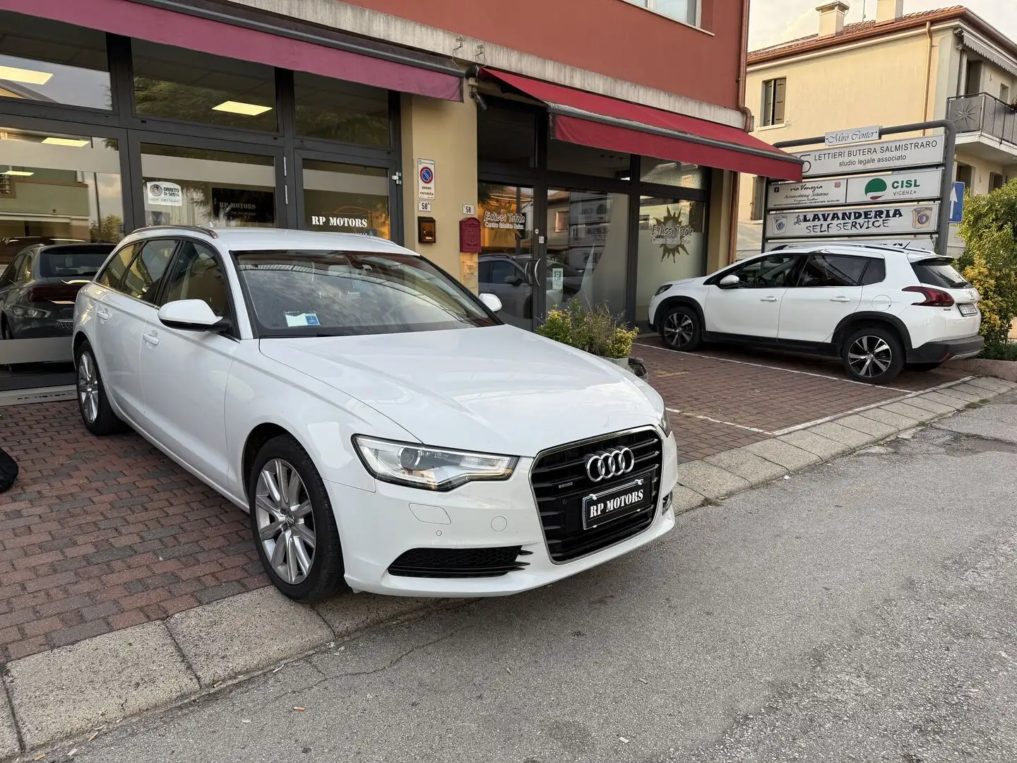 Audi A6 3.0 V6 tdi Business Plus quattro 245cv s-tronic Weiß - 1