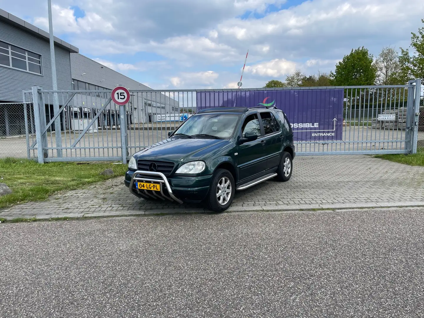 Mercedes-Benz ML 430 4,3 liter v8 zelena - 1