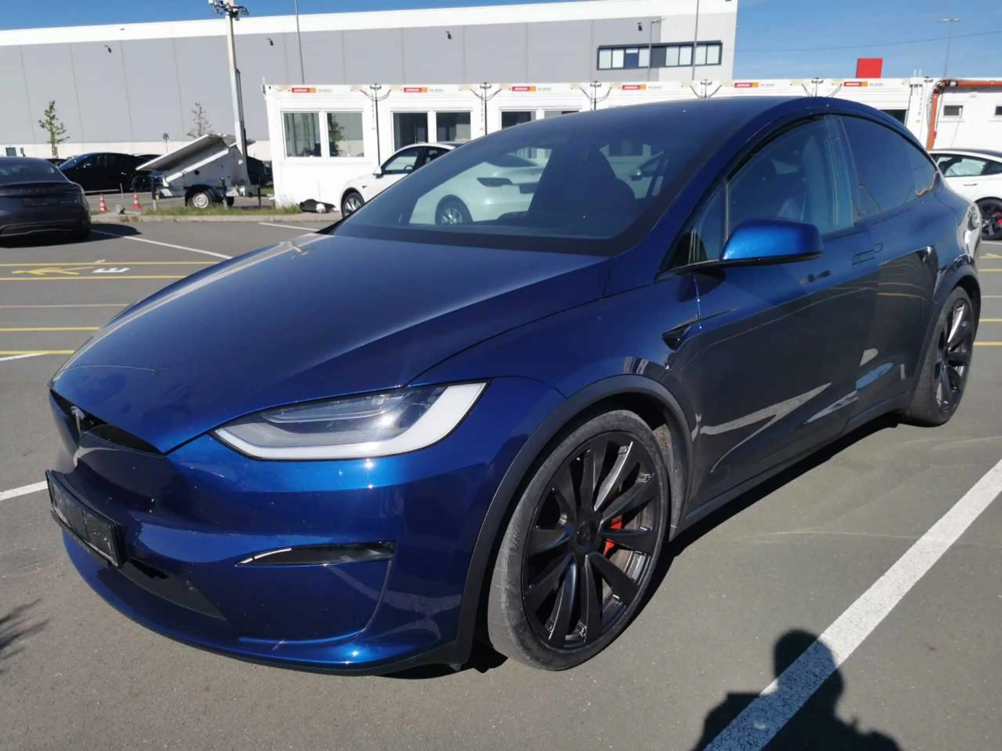 Tesla Model X Plaid, HW4, AHK, Modell 2024, 6-Sitze, NEUWERTIG !!!!