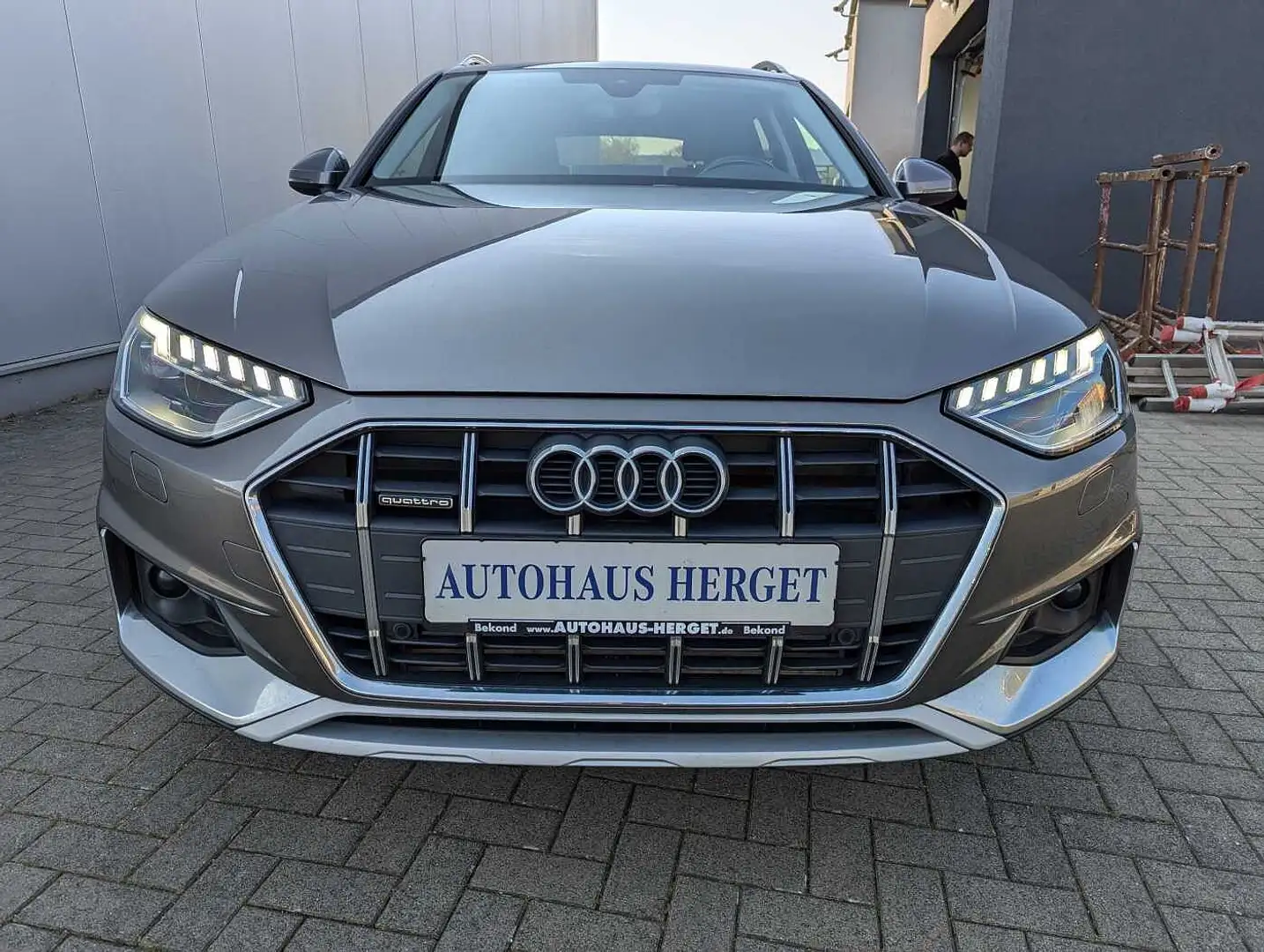 Audi A4 allroad Quattro 45 TFSI S tronic 1.Hand/Scheckheft/18.Zoll Grau - 2