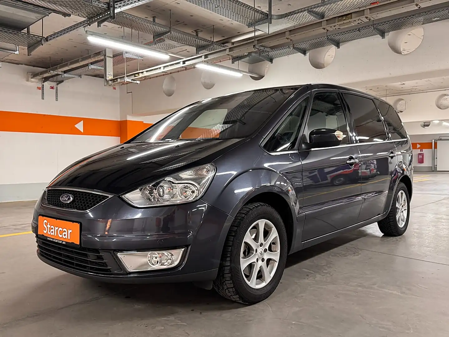 Ford Galaxy Ghia 2,0 TDCi DPF *7-SITZE*PDC*KLIMA* Schwarz - 1