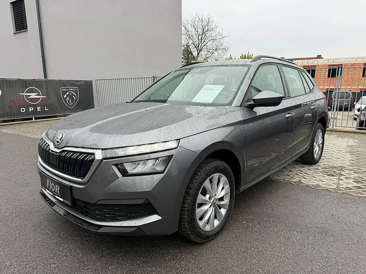 Skoda Kamiq 1,0 TSI SC (G2845) Grau - 1