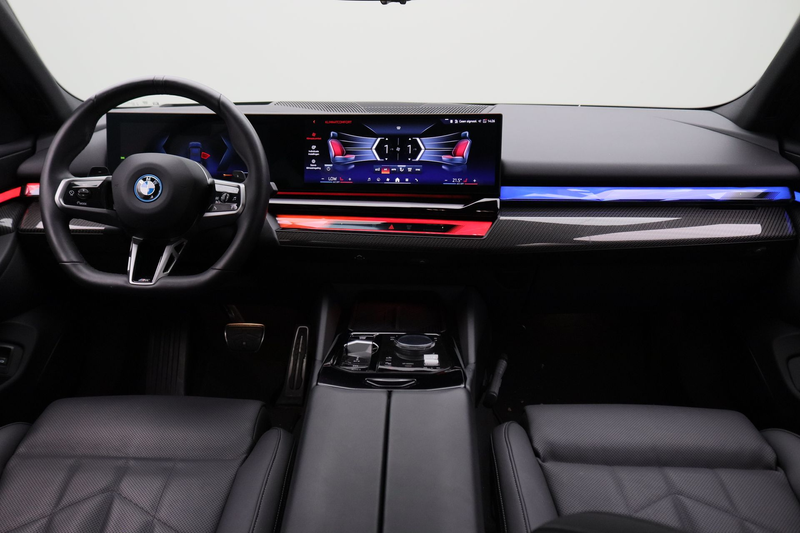 BMW 550 5-serie 550e xDrive | M-Sport | Comfortstoelen | S — photo 3