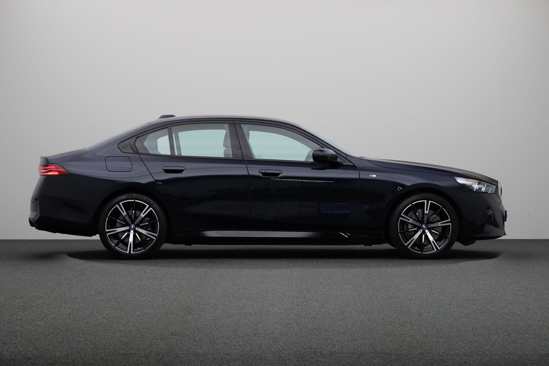 BMW 550 5-serie 550e xDrive | M-Sport | Comfortstoelen | S — photo 13