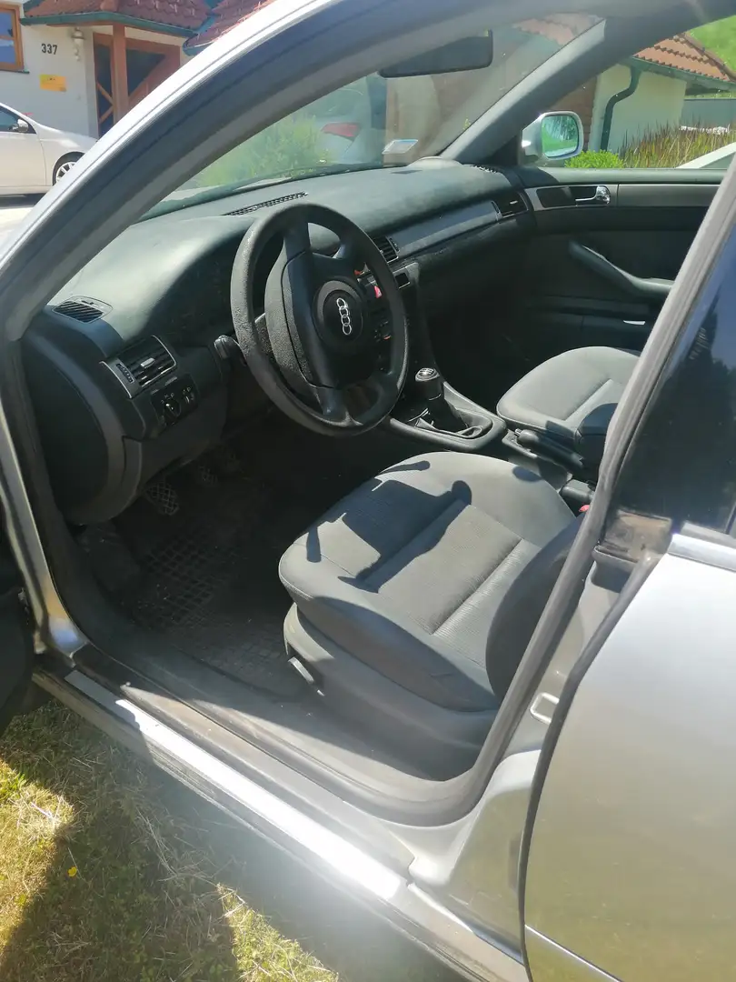 Audi A6 A6 1,9 Advance TDI Silber - 2