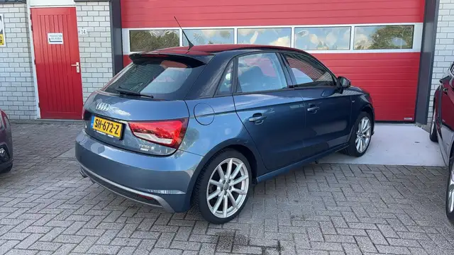 Audi A1 view 2