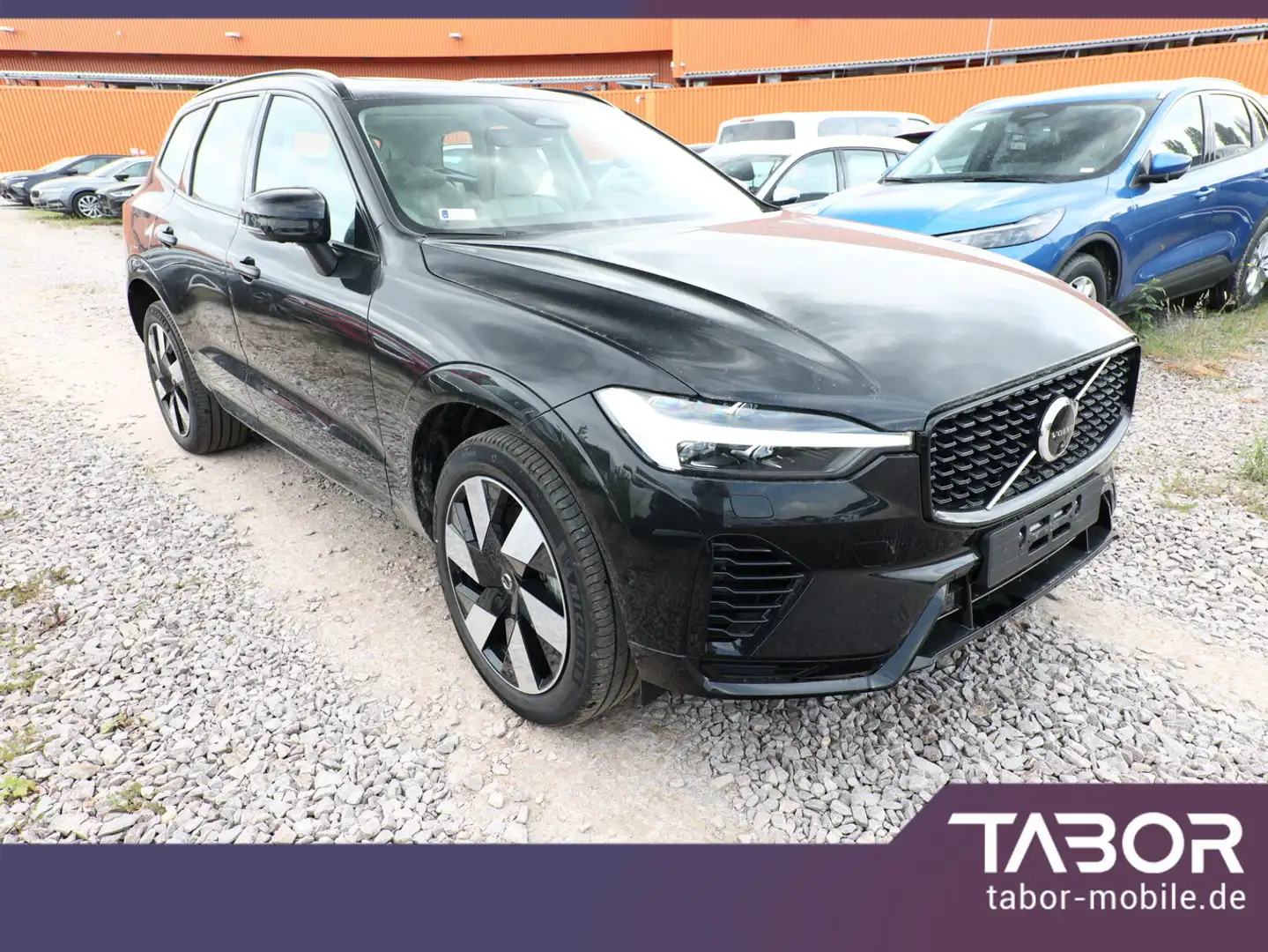 Volvo XC60 T6 AWD Ultra Dark 360Kam HUD Pano ACC H/K Schwarz - 2