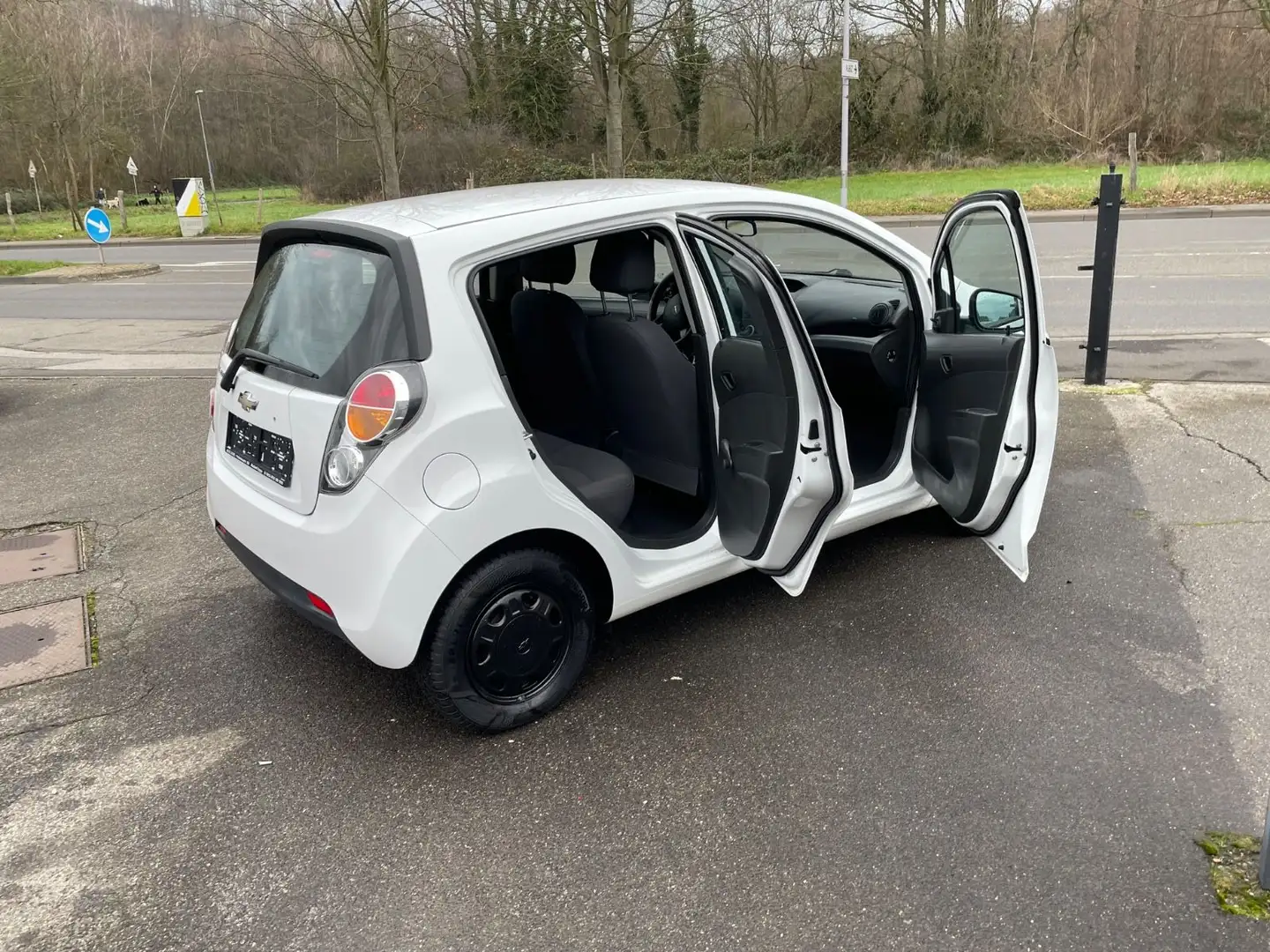Chevrolet Spark * 5 Türen Weiß - 2