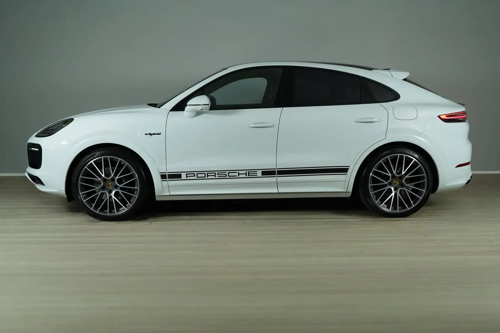 Porsche Cayenne E-Hybrid Coupé Platinum Edition Weiß - 2