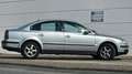 Volkswagen Passat Lim. Basis 131PS Klima Shzg EFH Alu Silver - thumbnail 15