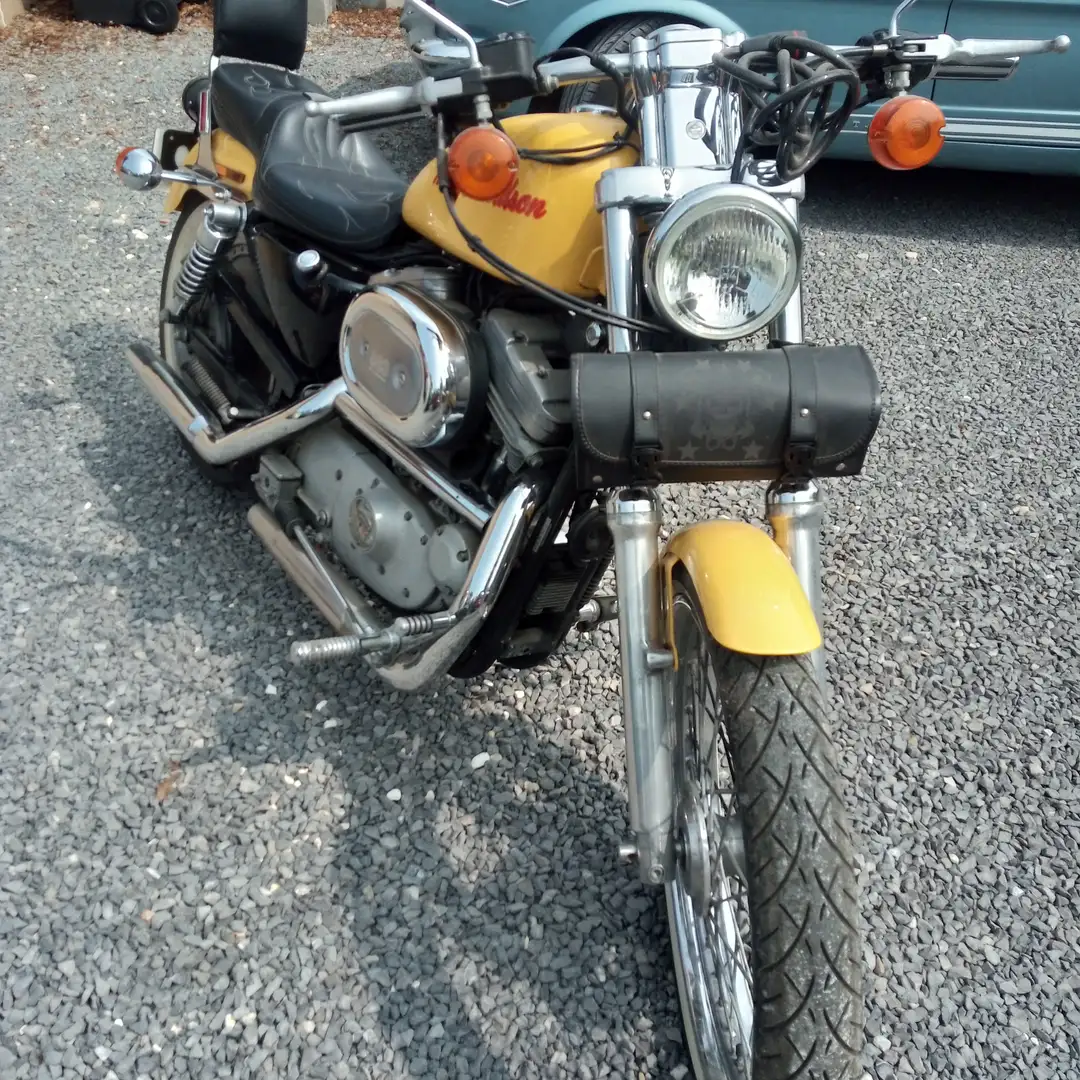 Harley-Davidson Sportster 883 883 Custom Jaune - 1